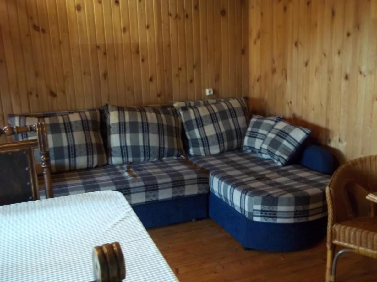 Villa Denderi à Rubene Chambre photo